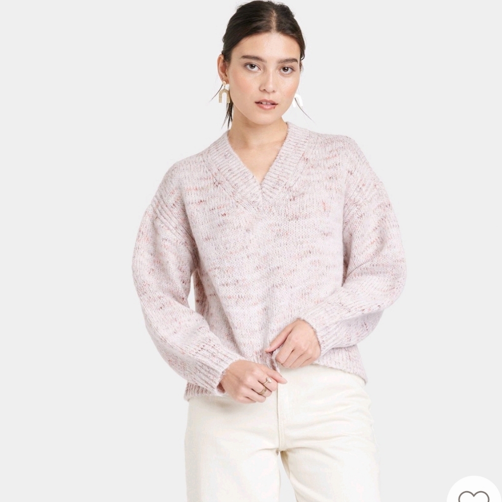 Universal Thread Woman's V-neck Pullover Sweater